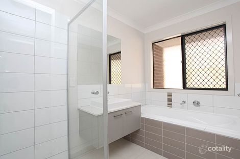 Property photo of 2 Neumann Road Doreen VIC 3754