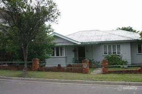 3 Lloyd St, Southport, QLD 4215