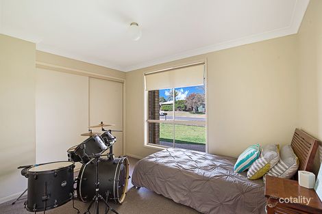 Property photo of 62 Moore Crescent Wilsonton QLD 4350