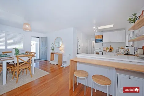 Property photo of 24 Baldwin Crescent Avoca QLD 4670