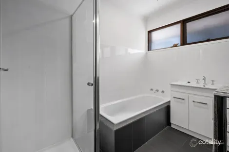 Property photo of 9 Fords Road Gruyere VIC 3770