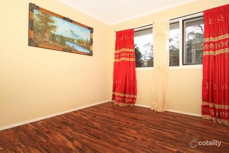 Property photo of 8 Peggotty Avenue Ambarvale NSW 2560