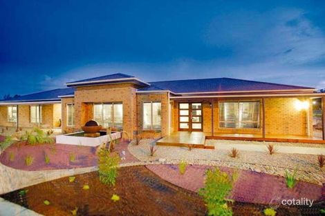 93 Alexandra Way, Table Top, NSW 2640