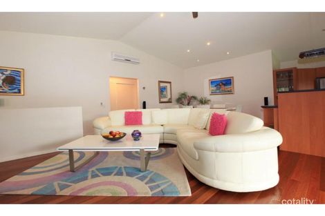 Property photo of 27 Lakeside Drive Cooroibah QLD 4565