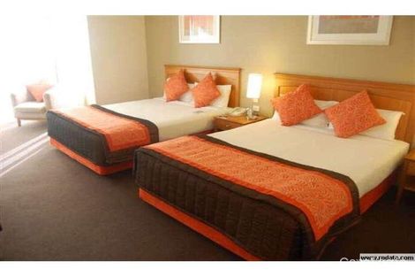 282/64 Palm Meadows Dr, Carrara, QLD 4211