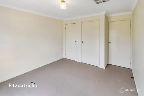 Property photo of 48 Oleander Crescent Lake Albert NSW 2650