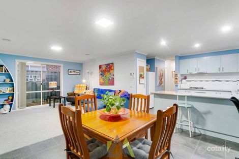 Property photo of 5 Leeds Place Langwarrin VIC 3910