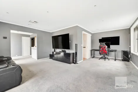 Property photo of 1 Royston Place Gladstone Park VIC 3043