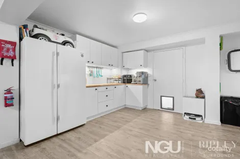 Property photo of 43 Swanbank Road Flinders View QLD 4305