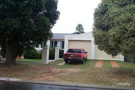 2/27 Cooranga Rd, Falcon, WA 6210