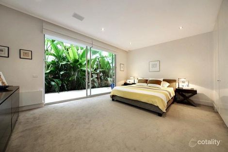 Property photo of 2/200 Esplanade Brighton VIC 3186