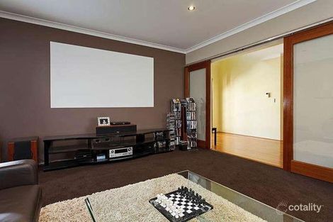 Property photo of 25 Williamson Road Kardinya WA 6163