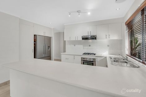 Property photo of 6 Bonney Place Roxburgh Park VIC 3064