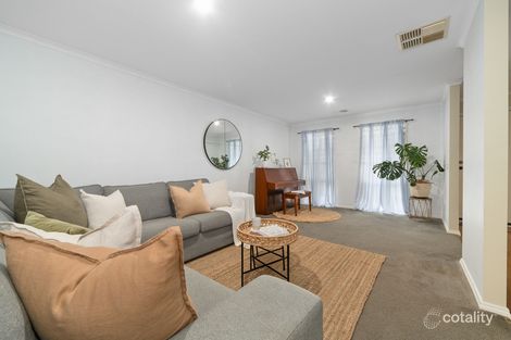 Property photo of 7 Jessica Place Carrum Downs VIC 3201