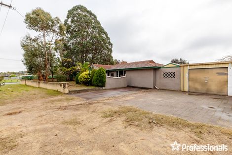 Property photo of 2 Chamberlain Way Armadale WA 6112