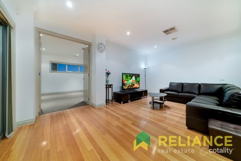 Property photo of 14 Springfield Close Caroline Springs VIC 3023