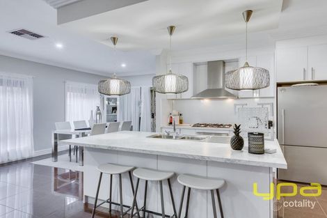Property photo of 51 Northumberland Circuit Craigieburn VIC 3064