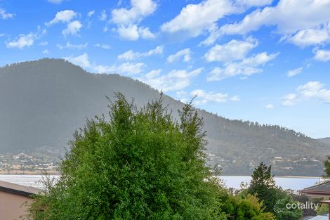 Property photo of 1/4 Chablis Court Berriedale TAS 7011