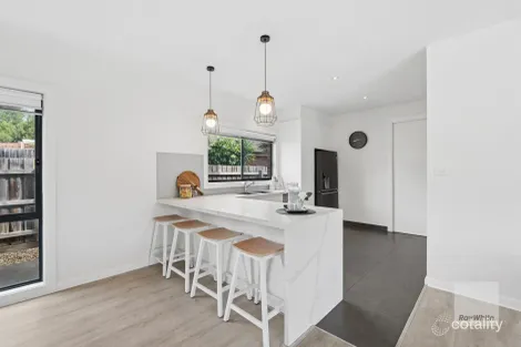 Property photo of 3 Malster Court Keilor Downs VIC 3038