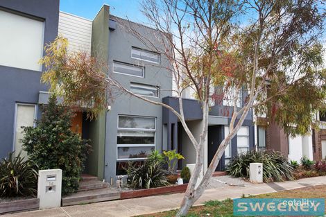 Property photo of 12 Jolimont Street Caroline Springs VIC 3023