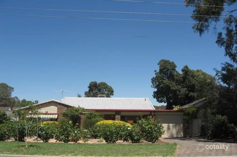 2 Farm Dr, Redwood Park, SA 5097