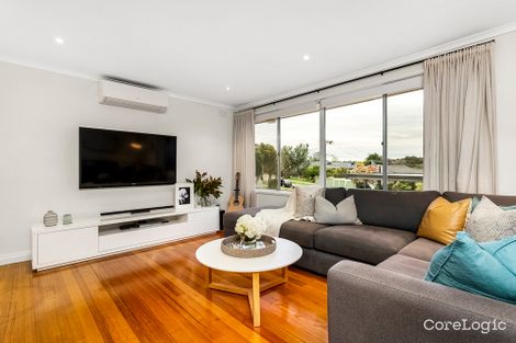 Property photo of 21 Bimbadeen Crescent Yallambie VIC 3085