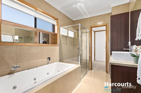 Property photo of 30 Coonawarra Drive Thomastown VIC 3074