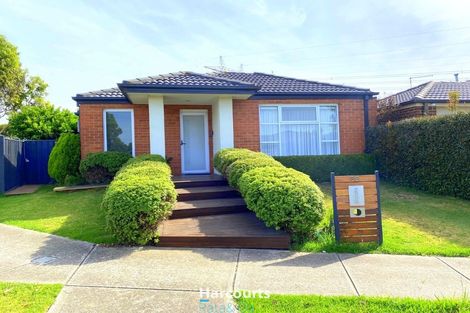 Property photo of 90 Allumba Way Wollert VIC 3750