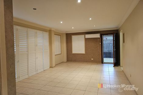 Property photo of 1/11-13 Van Stappen Road Wadalba NSW 2259