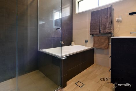 Property photo of 11 Sherburn Place Charlestown NSW 2290