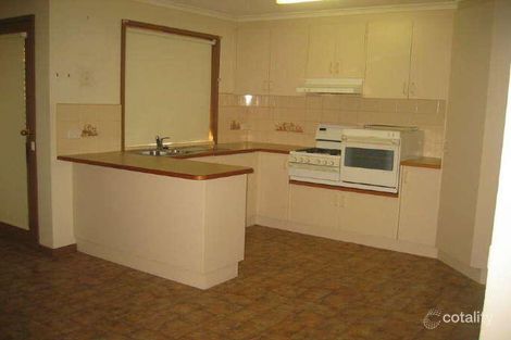 Property photo of 2/36 Cranbourne Drive Cranbourne VIC 3977