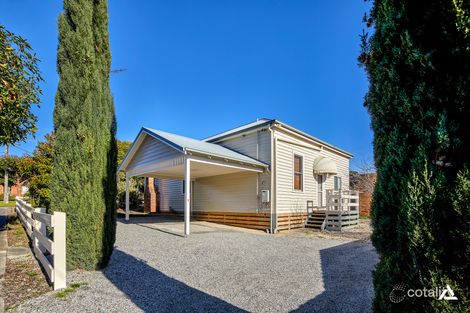Property photo of 7 Young Street Drouin VIC 3818