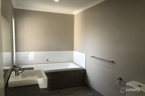 Property photo of 3 Lenthall Street Boyne Island QLD 4680