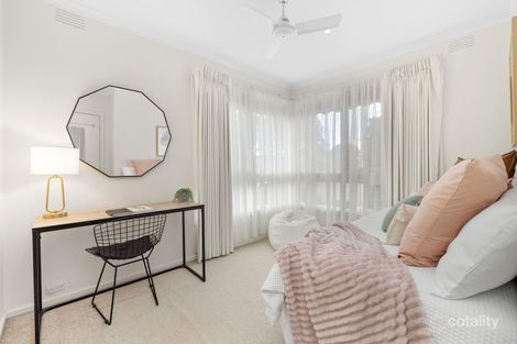 Property photo of 15 Palm Beach Crescent Mount Waverley VIC 3149