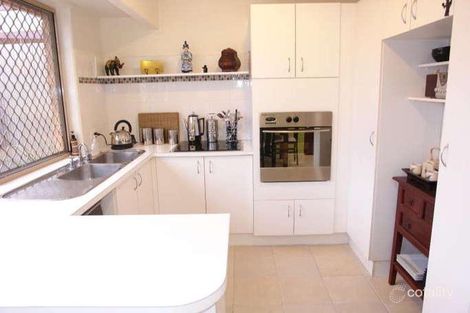 Property photo of 2/6 Ruth Anne Close Labrador QLD 4215