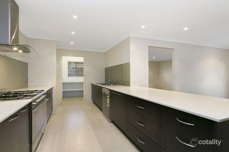 Property photo of 3 Marbec Place Lyndhurst VIC 3975
