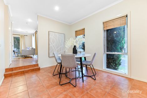Property photo of 10 Tulloch Grove Glen Waverley VIC 3150