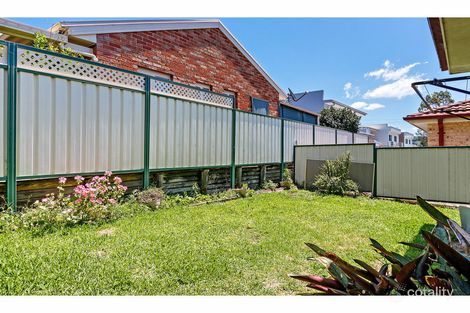 2/4 Pring St, Warners Bay, NSW 2282