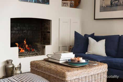 Property photo of 27 Valentine Grove Armadale VIC 3143