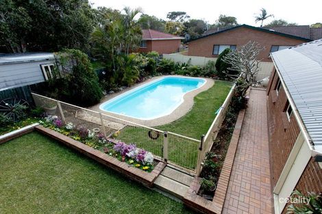 Property photo of 33 Clerke Street Old Bar NSW 2430