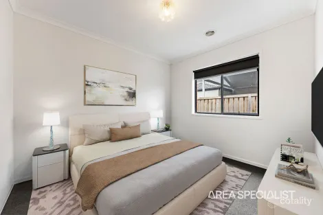 Property photo of 6 Dragonfly Circuit Koo Wee Rup VIC 3981