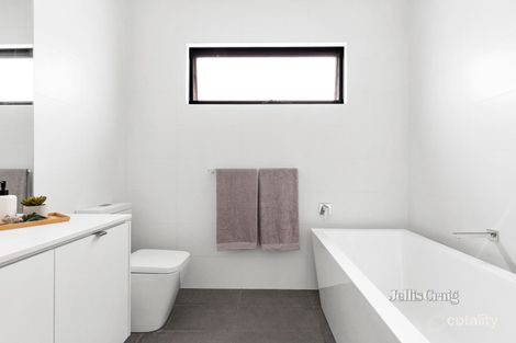Property photo of 134 The Boulevard Ivanhoe East VIC 3079