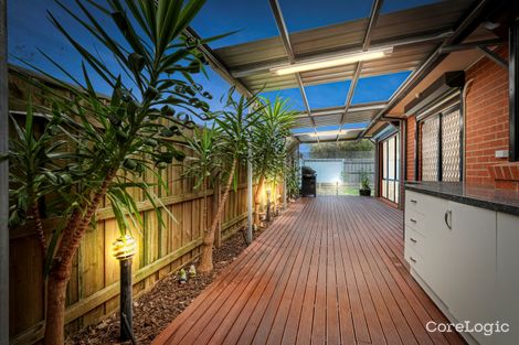 Property photo of 9 Jolimont Place Dingley Village VIC 3172