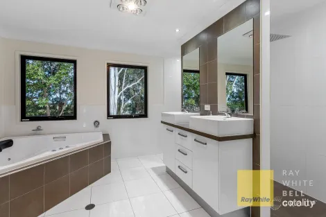 Property photo of 3 Village High Crescent Coomera QLD 4209