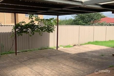 Property photo of 5 Officer Street Meadow Heights VIC 3048
