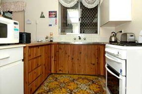 Property photo of 64 Ypres Road Camillo WA 6111