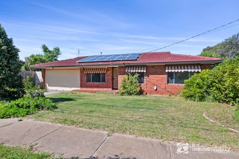 8 Riddle Dr, Melton, VIC 3337