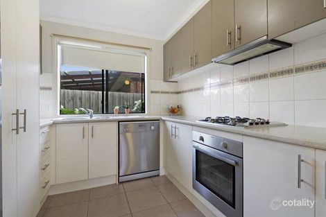 Property photo of 10 Gray Street Cranbourne North VIC 3977