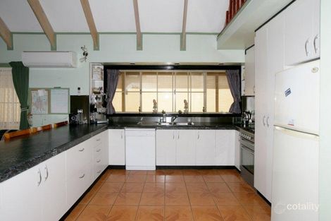 Property photo of 13 Clowes Place Ashmont NSW 2650