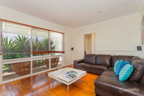 Property photo of 37 Laguna Place Grovedale VIC 3216